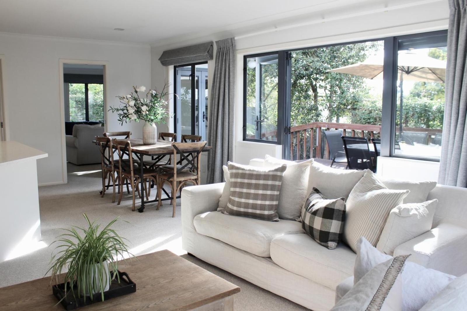 5-Min Walk To Village - Havelock North Holiday Home With Spa Pool Екстериор снимка