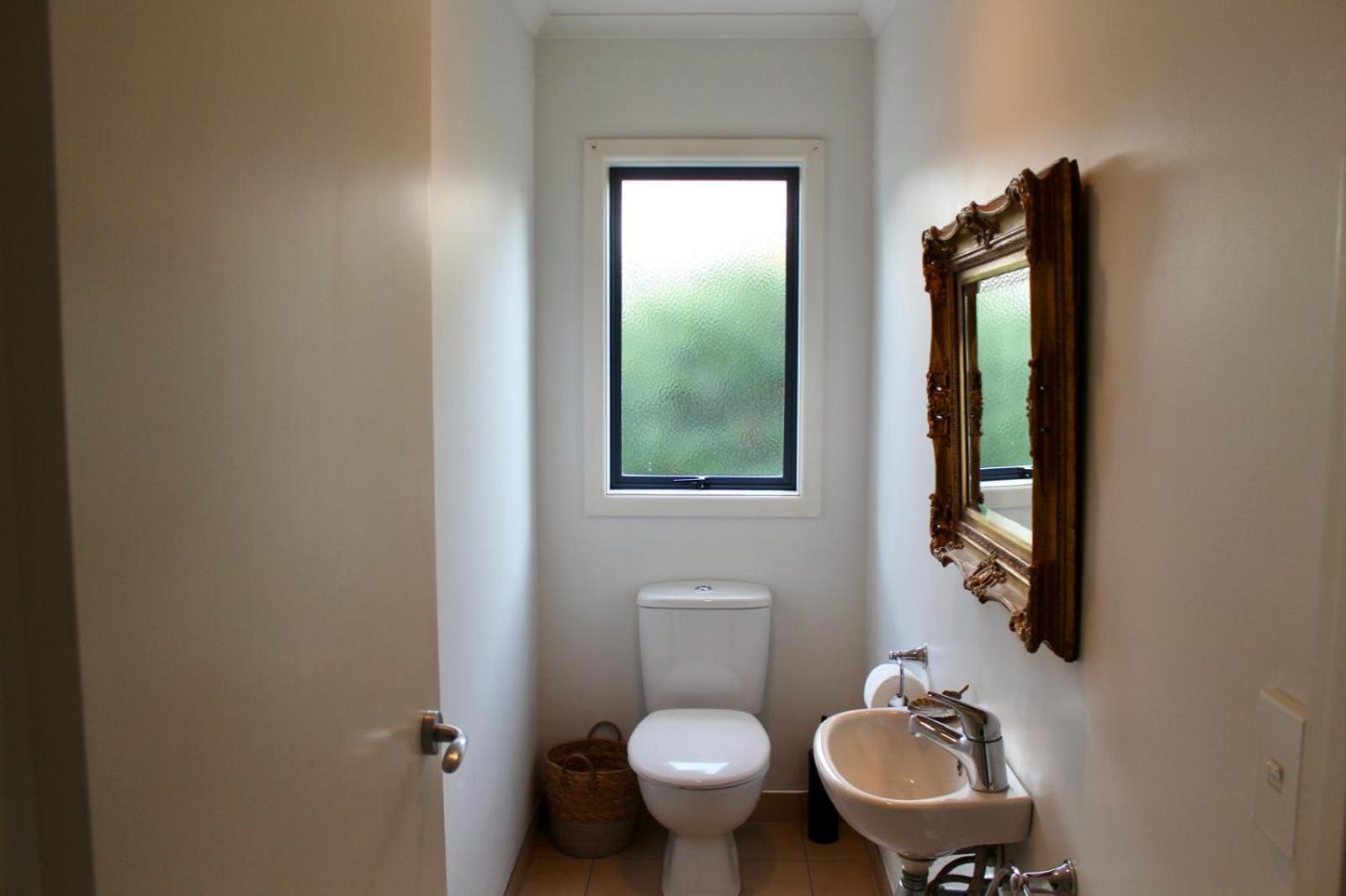 5-Min Walk To Village - Havelock North Holiday Home With Spa Pool Екстериор снимка
