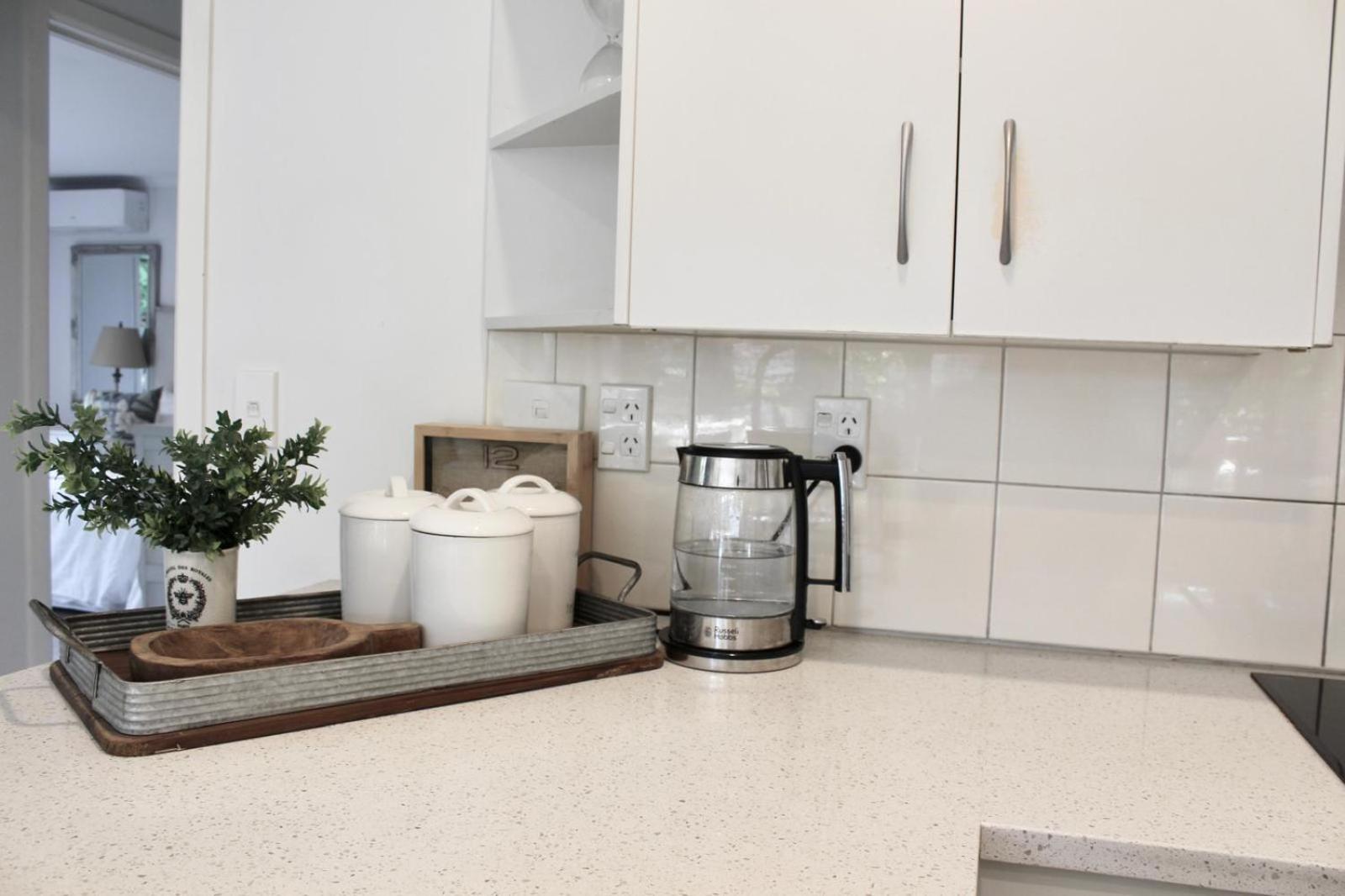 5-Min Walk To Village - Havelock North Holiday Home With Spa Pool Екстериор снимка